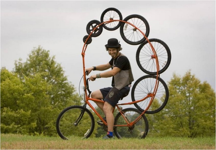 Самые смешные и необычные велосипеды мира