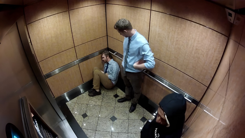 Elevator Oddities: Quirky and Amusing Moments in Photos