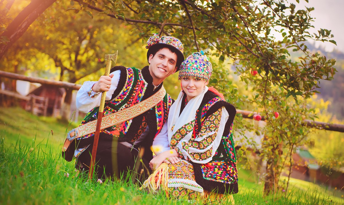 25 Spectacular Traditional Wedding Outfits From Across the Globe